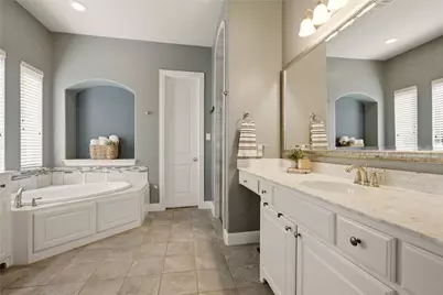 7124 Comal Drive, Irving, TX 75039 - Photo 6