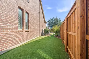 7124 Comal Dr, Irving, TX 75039 - Photo 34