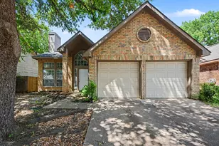 4721 Waterway Dr N, Fort Worth, TX 76137 - Photo 2