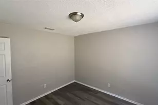 3244 Little River Dr, Dallas, TX 75241 - Photo 8