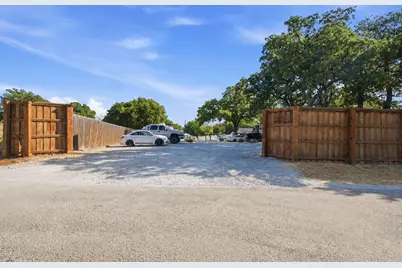 7170 Briar Road, Azle, TX 76020 - Photo 32
