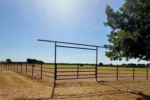 1108 Co Rd 4360, Decatur, TX 76234 - Photo 2