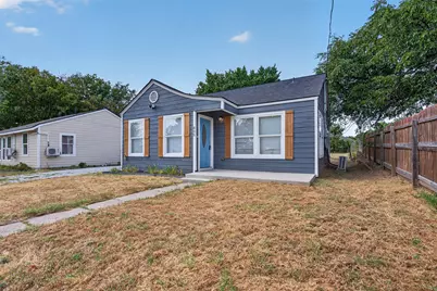 805 Adkins Street, Bowie, TX 76230 - Photo 8