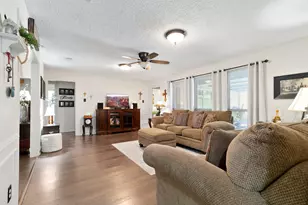 417 Stroud Ln, Garland, TX 75043 - Photo 12