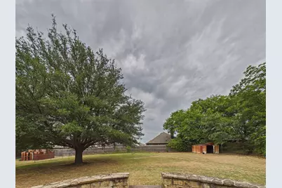616 W Walcott Street, Pilot Point, TX 76258 - Photo 32