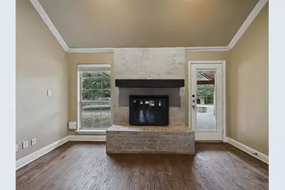 616 W Walcott Street, Pilot Point, TX 76258 - Photo 4