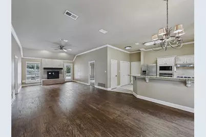616 W Walcott Street, Pilot Point, TX 76258 - Photo 8