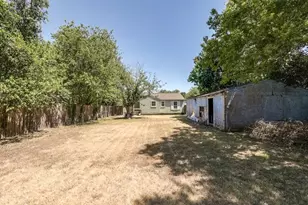 821 Williams St, Waxahachie, TX 75165 - Photo 18