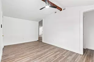 7513 Foster Dr, Lake Worth, TX 76135 - Photo 10