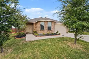1512 Central Park Dr, Alvarado, TX 76009 - Photo 1