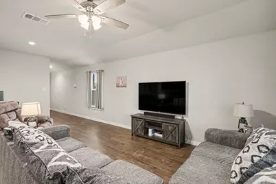 1512 Central Park Drive, Alvarado, TX 76009 - Photo 8