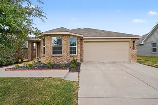 1512 Central Park Dr, Alvarado, TX 76009 - Photo 6