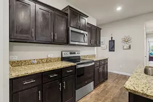 1512 Central Park Dr, Alvarado, TX 76009 - Photo 14