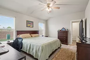 1512 Central Park Dr, Alvarado, TX 76009 - Photo 4