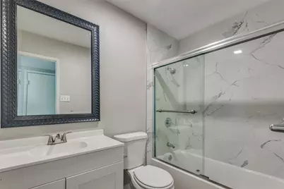 1930 Rambling Ridge Lane, Carrollton, TX 75007 - Photo 12