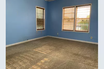 915 2nd Street, Graham, TX 76450 - Photo 14