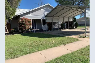 915 2nd Street, Graham, TX 76450 - Photo 1