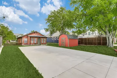 612 E Wall Street, Grapevine, TX 76051 - Photo 10