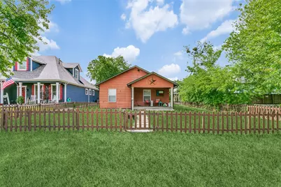 612 E Wall Street, Grapevine, TX 76051 - Photo 4