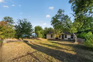 5532 Fernander Dr, Fort Worth, TX 76107 - Photo 12