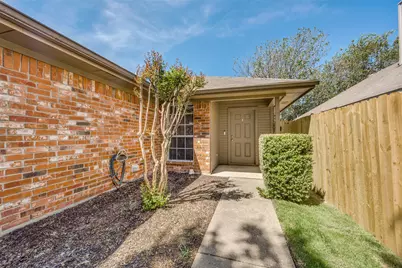 6705 Driffield Circle W, North Richland Hills, TX 76182 - Photo 2