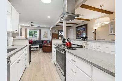 875 Lovers Lane, Grapevine, TX 76051 - Photo 1