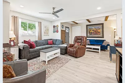875 Lovers Lane, Grapevine, TX 76051 - Photo 4