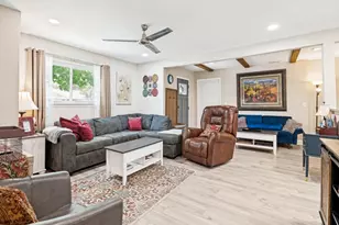 875 Lovers Ln, Grapevine, TX 76051 - Photo 4
