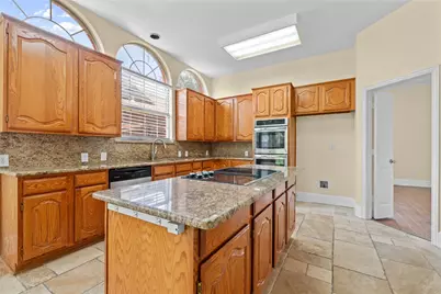 3607 Flagstone Drive, Carrollton, TX 75007 - Photo 6