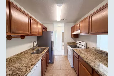 5624 Shady Springs Trail, Fort Worth, TX 76179 - Photo 2