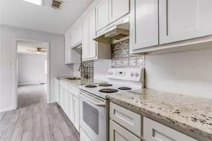 5728 Emerson Dr, Watauga, TX 76148 - Photo 10
