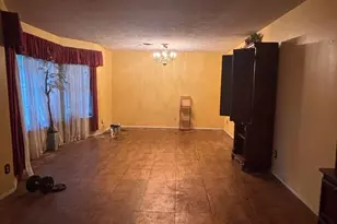 922 British Blvd, Grand Prairie, TX 75050 - Photo 2