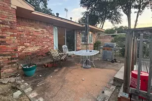 922 British Blvd, Grand Prairie, TX 75050 - Photo 22
