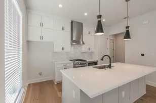 682 W Main St, Arlington, TX 76013 - Photo 6