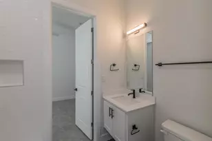 682 W Main St, Arlington, TX 76013 - Photo 20