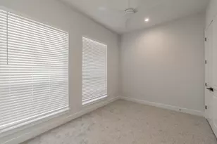 682 W Main St, Arlington, TX 76013 - Photo 30