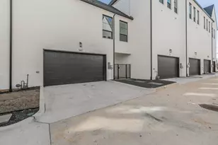682 W Main St, Arlington, TX 76013 - Photo 14