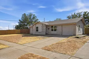 313 S Forest Crest Dr, Garland, TX 75042 - Photo 2