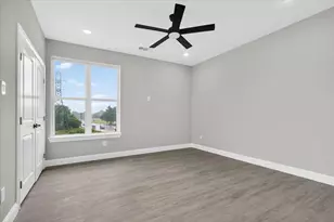 804 Premier, Grand Prairie, TX 75051 - Photo 20