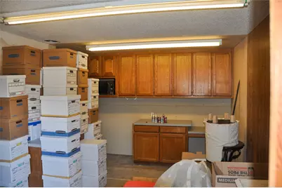 125 Century Drive, Cleburne, TX 76033 - Photo 12