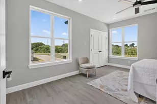 806 Premier, Grand Prairie, TX 75051 - Photo 36