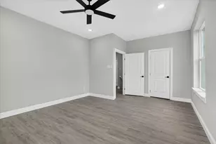 806 Premier, Grand Prairie, TX 75051 - Photo 20