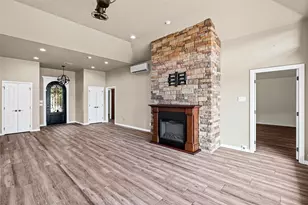 2325 River Rd, Granbury, TX 76048 - Photo 6
