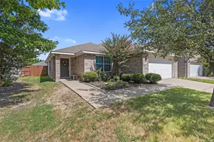 2019 Kingsbridge Dr, Heartland, TX 75126 - Photo 1