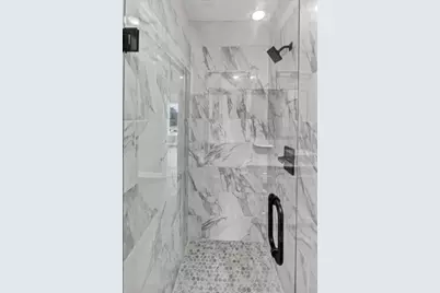 808 Premier, Grand Prairie, TX 75051 - Photo 16