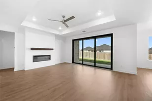 318 Boots Ct, Lorena, TX 76655 - Photo 8