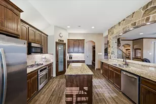 825 Broadhead Rd, Waxahachie, TX 75165 - Photo 8