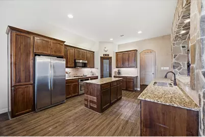 825 Broadhead Road, Waxahachie, TX 75165 - Photo 10