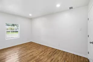 11022 Dunaway Dr, Dallas, TX 75228 - Photo 14