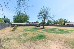 400 3rd St, Knox City, TX 79529 - Photo 36
